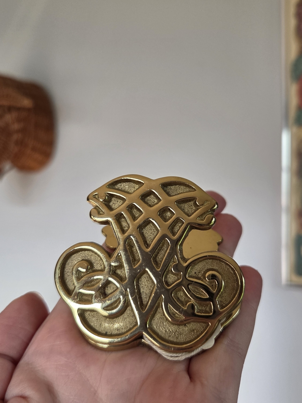 Vintage Brass Ornate Script Hanging Wall Clip Mail Papers Oranganizer